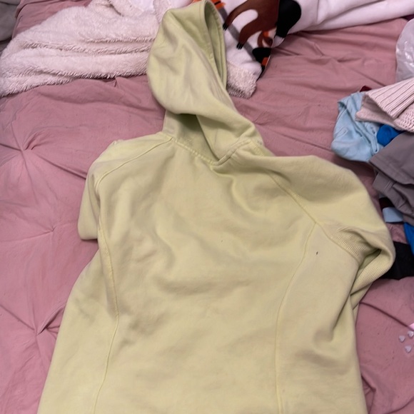 Lululemon Full zip scuba jacket !! Looking to trade for a pair of align leggings - Picture 4 of 6